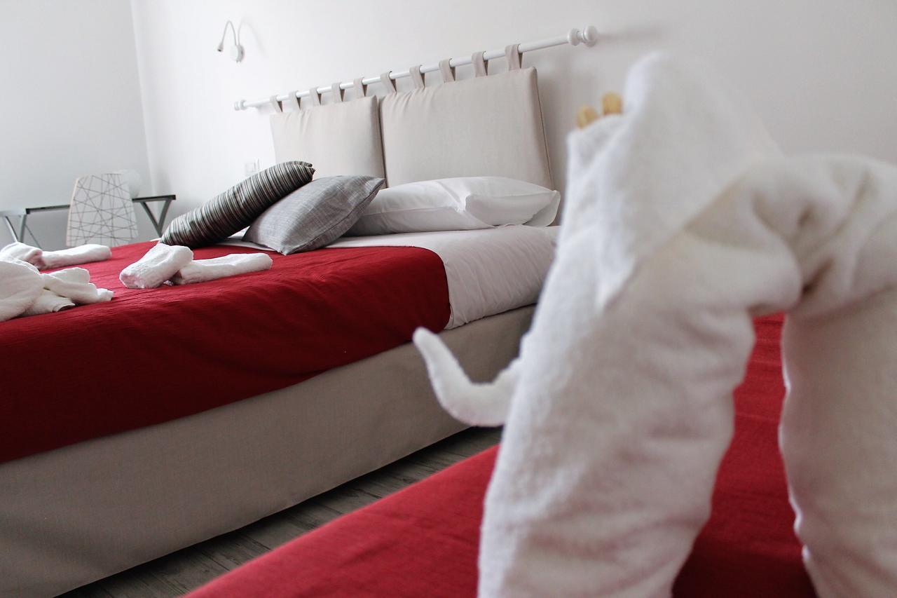 アジェーロラ Oltre La Costa Bed & Breakfast エクステリア 写真
