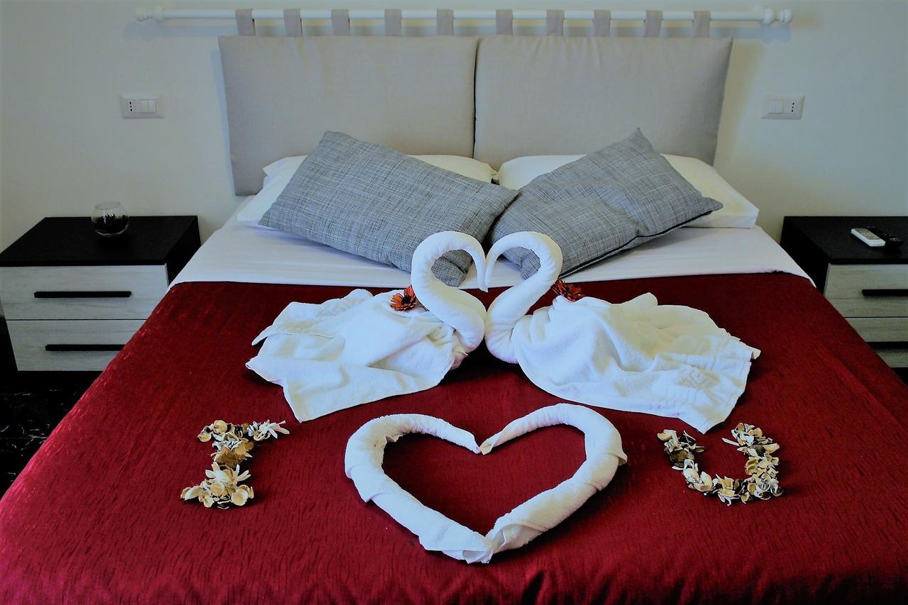 アジェーロラ Oltre La Costa Bed & Breakfast エクステリア 写真