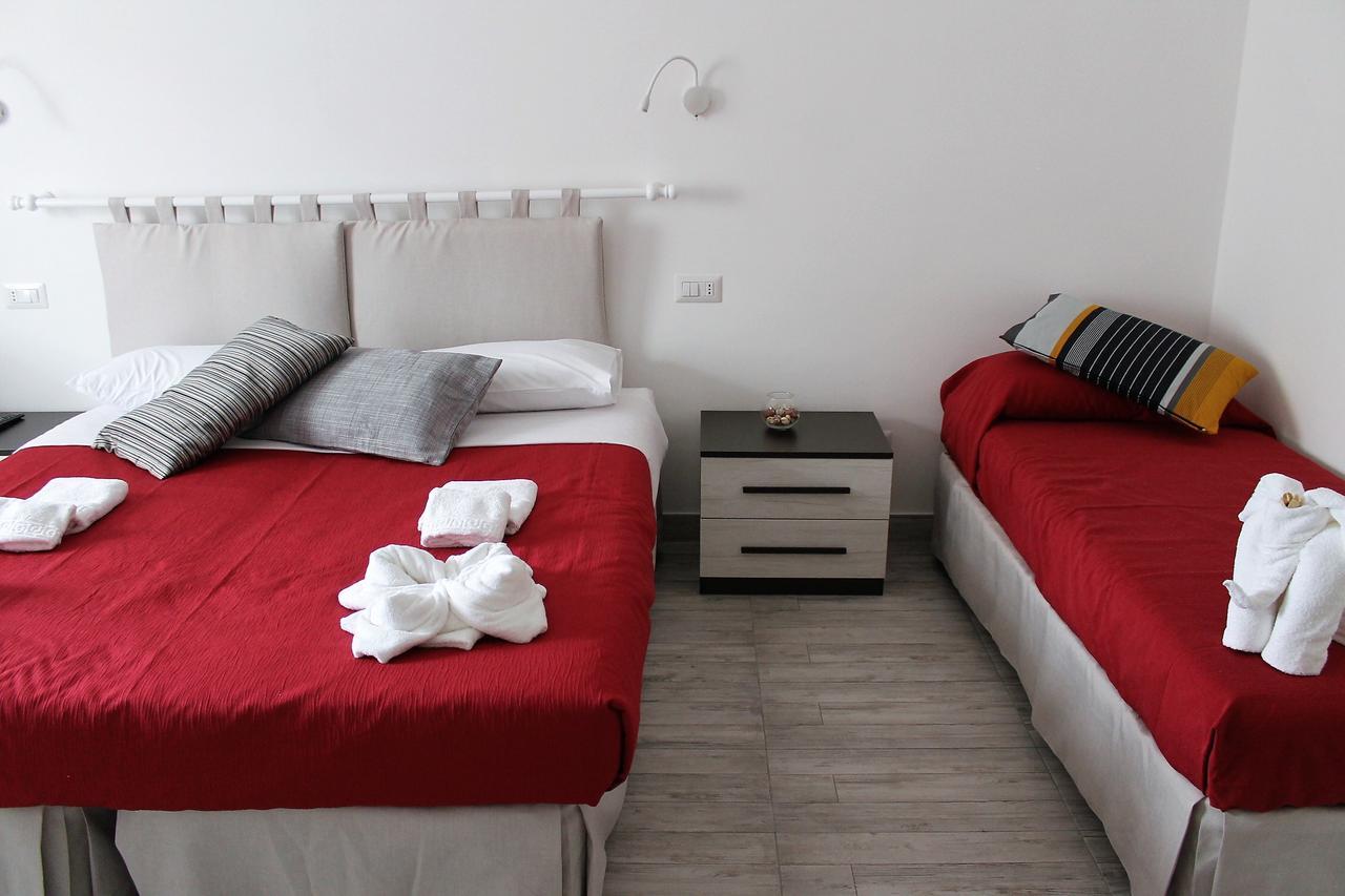 アジェーロラ Oltre La Costa Bed & Breakfast エクステリア 写真